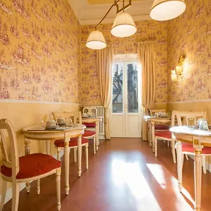 Alojamento de Acomodação e Pequeno-almoço Relais Tiffany